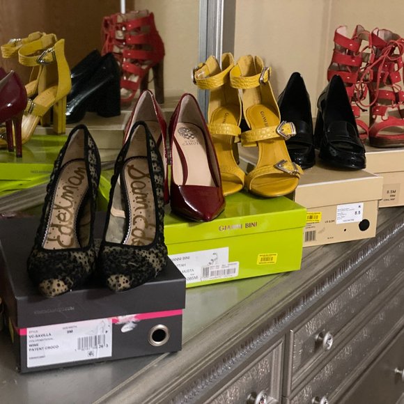 COPY - Womans heels - Picture 1 of 2